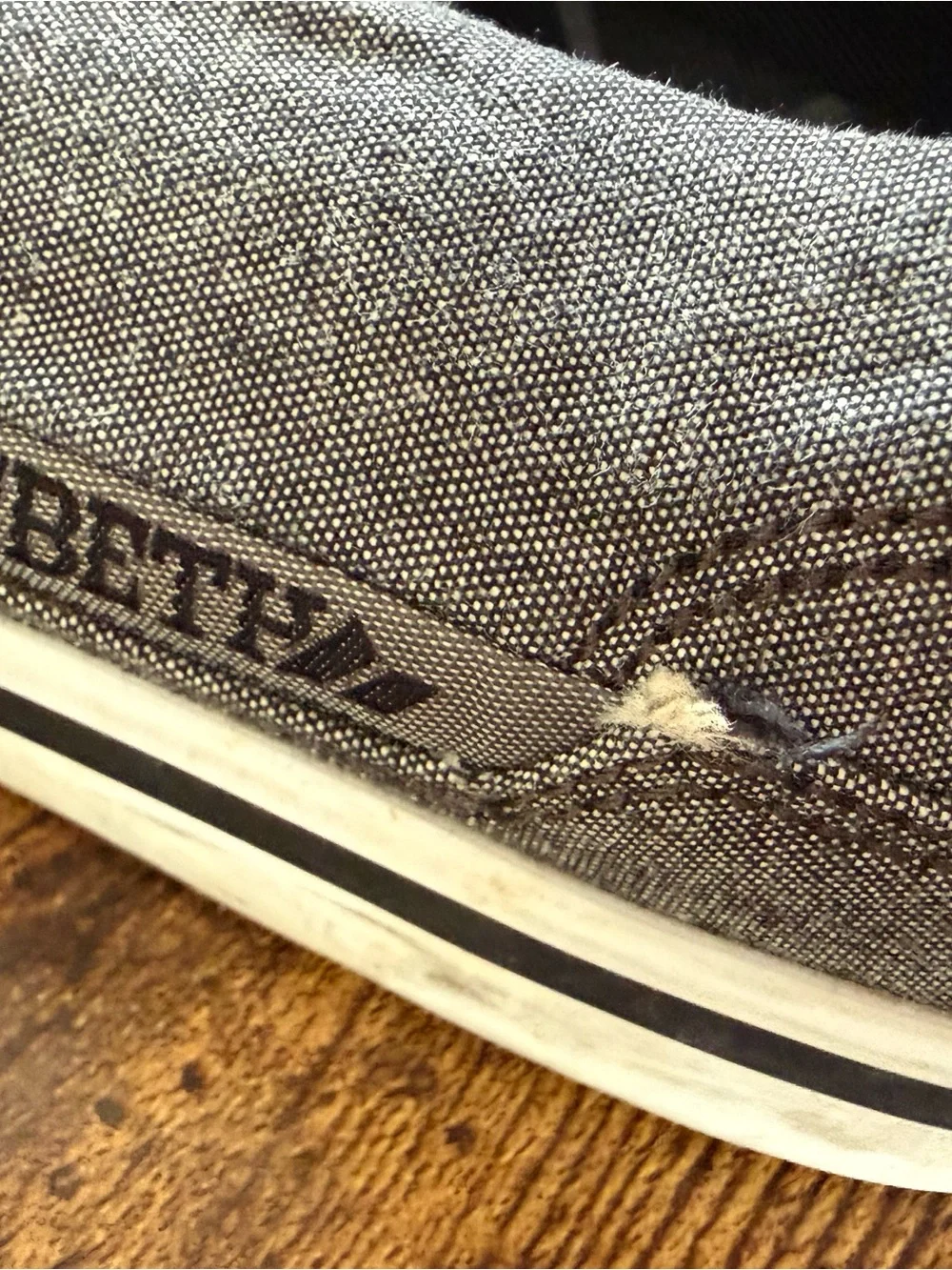 Macbeth vegan Gray Low-Top Canvas Men’s Sneakers